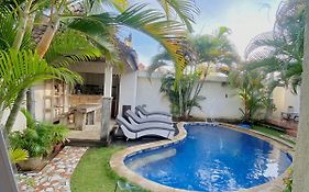 Mango 5 Hotel